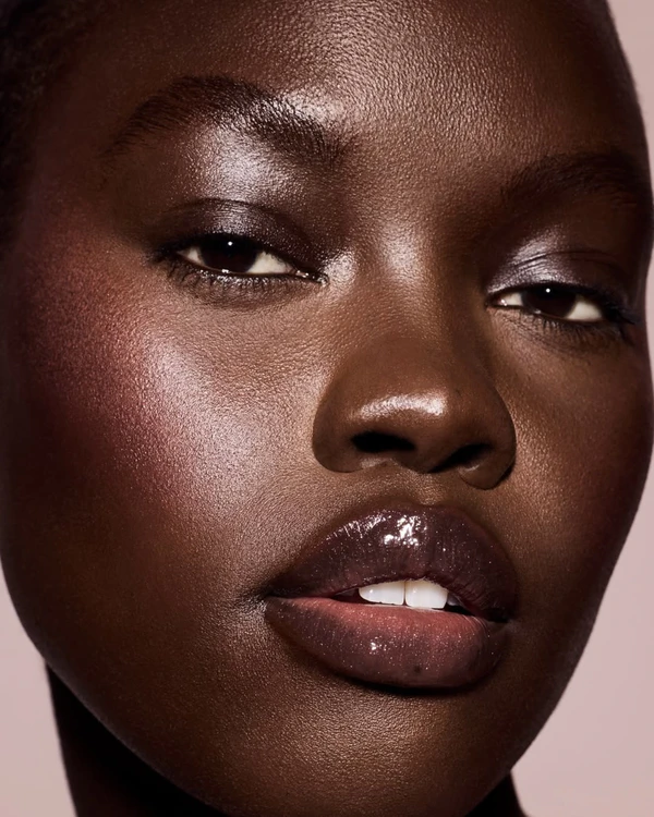 The Must-Have Makeup Products for This Fall Season