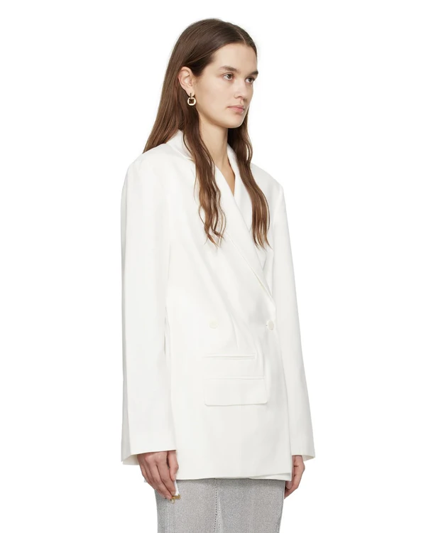 20 Trendy Outerwear Styles for Your Spring Wedding