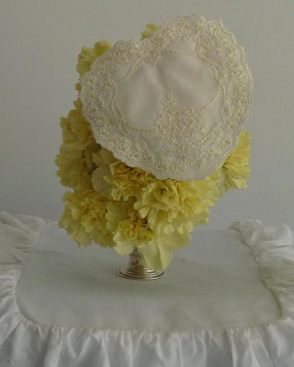 30 Vintage-Inspired Floral Arrangements That Make Nostalgia Feel New