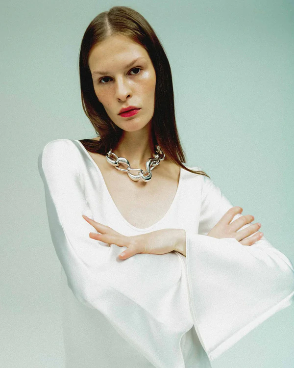 Long-Sleeve Wedding Dresses: 12 Elegant Options — photo 2