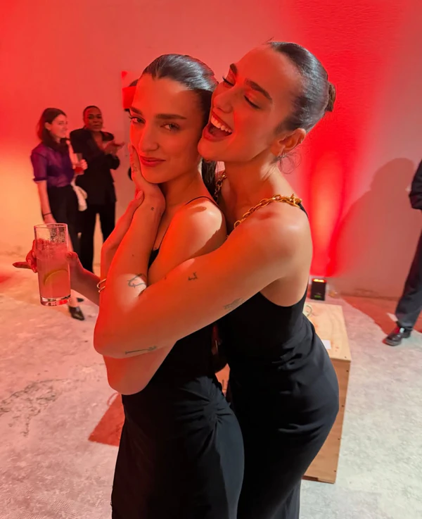 Content: <a href="https://www.instagram.com/dualipa/">Dua Lipa</a>
