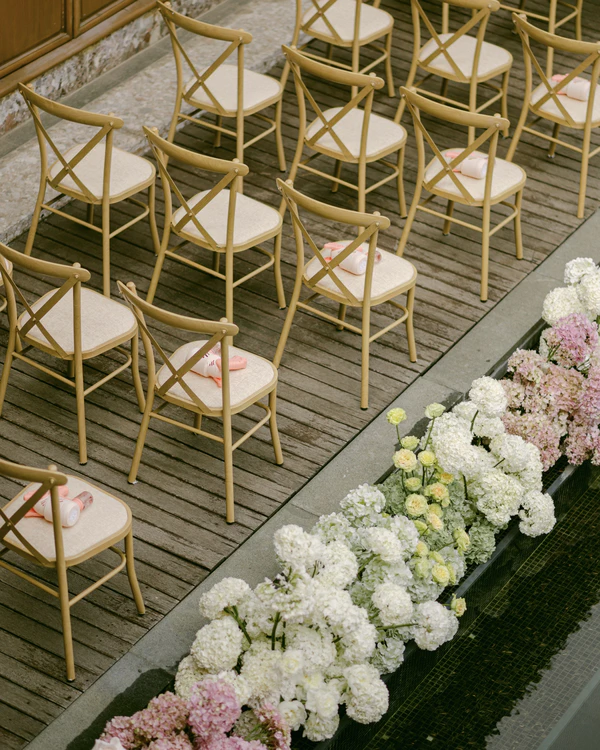 A Pastel-Drenched Chinese Celebration at Amandayan Amid the Mountainscapes of Lijiang