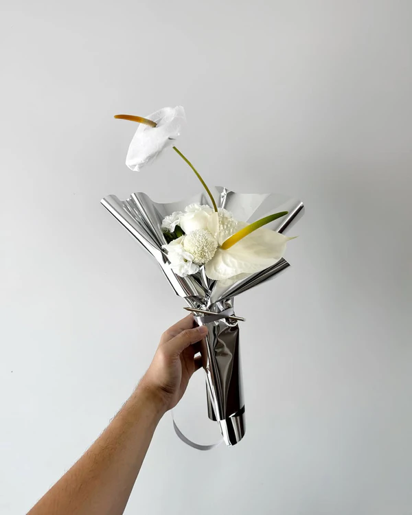 Trend: Chrome Blooms