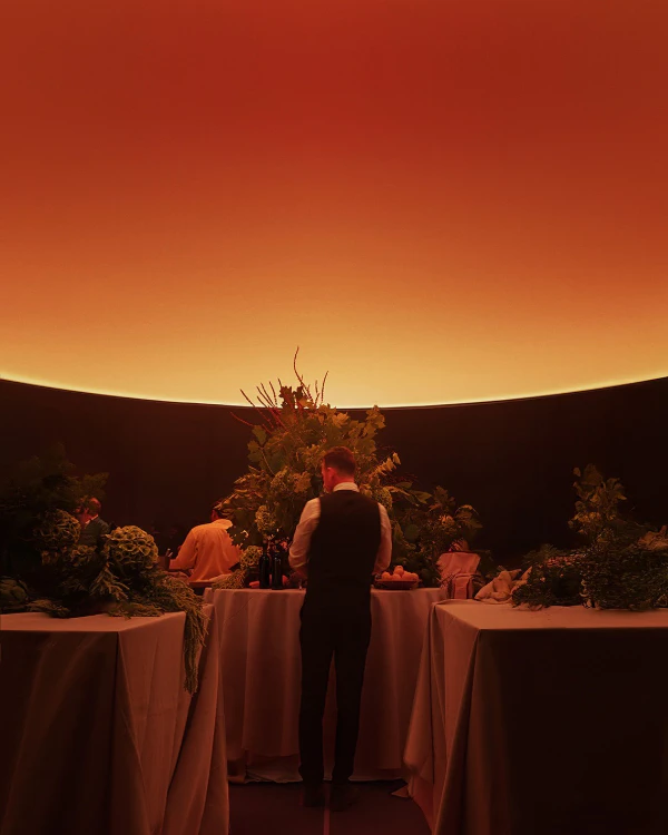40 Statement Lighting Ideas to Elevate Your Wedding Reception — photo 2