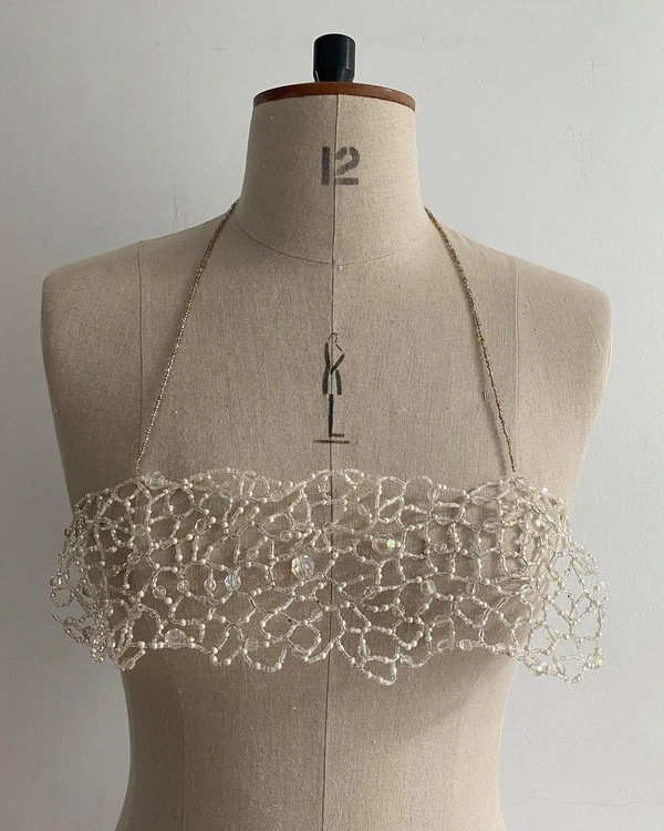 11 Best Brands for Wedding Accessories