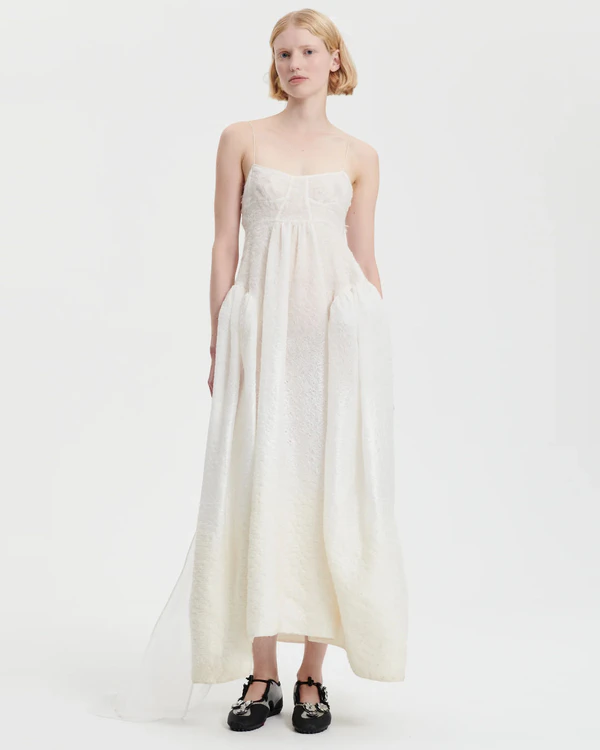 30 Trendy Bridal Dresses Under $5,000