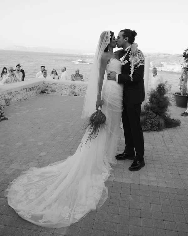 A Four-Day Fuchsia-Filled Seaside Wedding in Crete