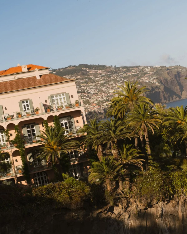 19 Spectacular Hotels to Buy Out for an Unforgettable Destination Wedding Weekend — photo 2