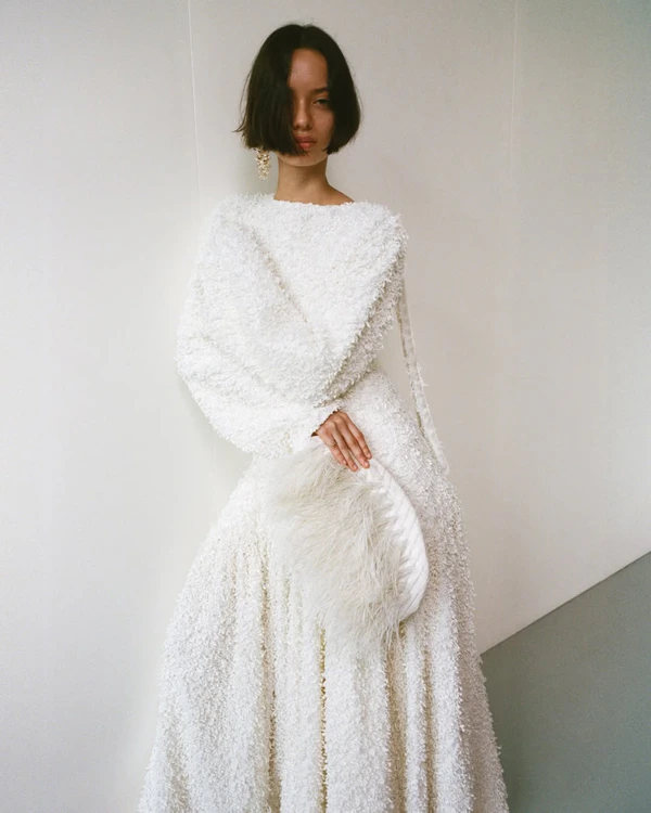 30 Chic Pouches for the Fashion Bride — photo 1