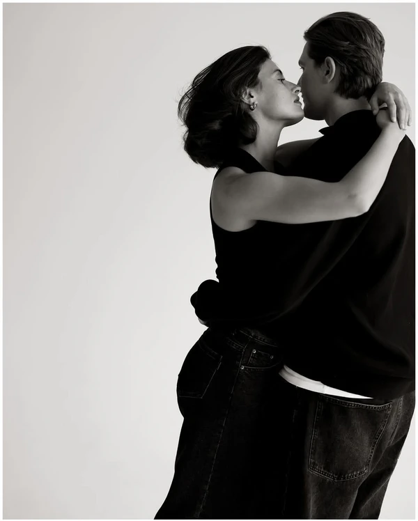 35 Engagement Photoshoot Ideas for Unforgettable Photos