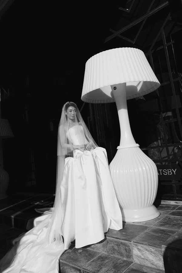A Glamorous Art Deco Celebration Inspired by Vintage Travel at Gatsby Mansion