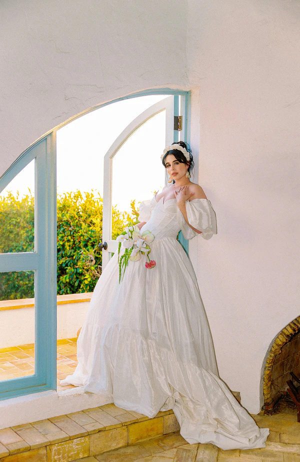 An Oceanic Elopement