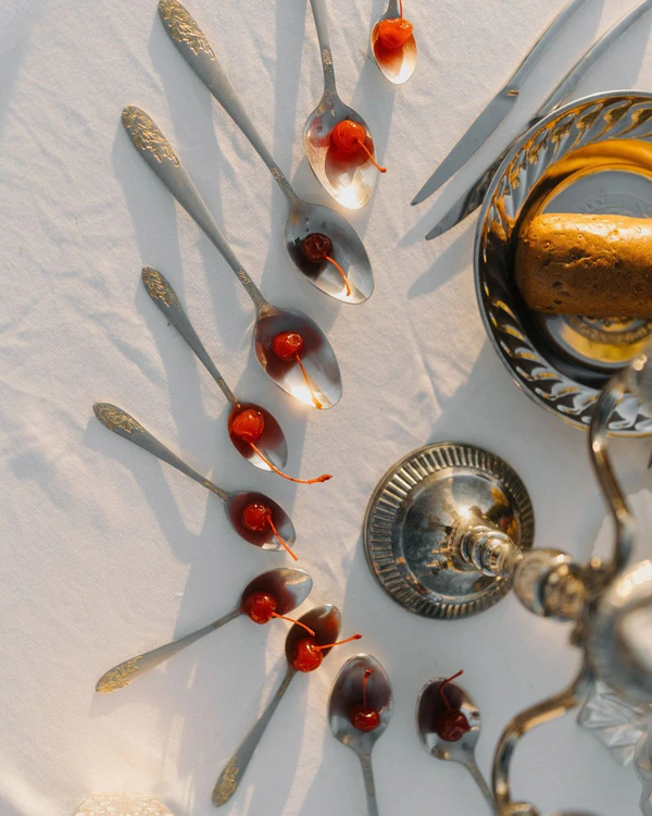 45 Creative Ways to Style & Display Food at Your Wedding