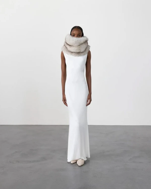 9 Chic Ways to Style Your Bridal Dress for a Winter Wedding