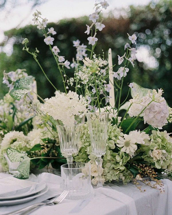 4 Reasons Why You Should Include Film Photography on your Wedding Day — photo 1
