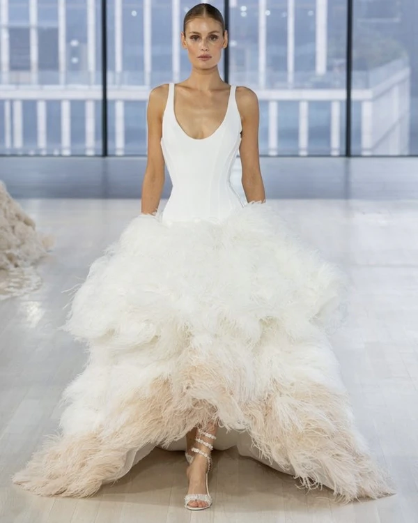 20 Textural Bridal Dresses We're Crushing On