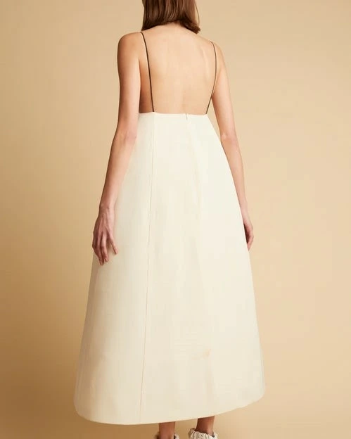 21 Maternity Dresses for Brides