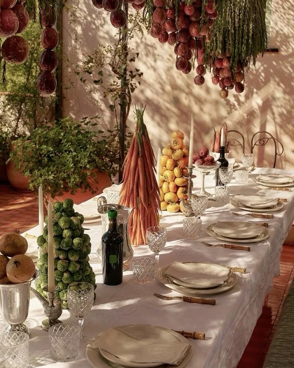35 Artistic Fruit & Vegetable Centerpiece Arrangements