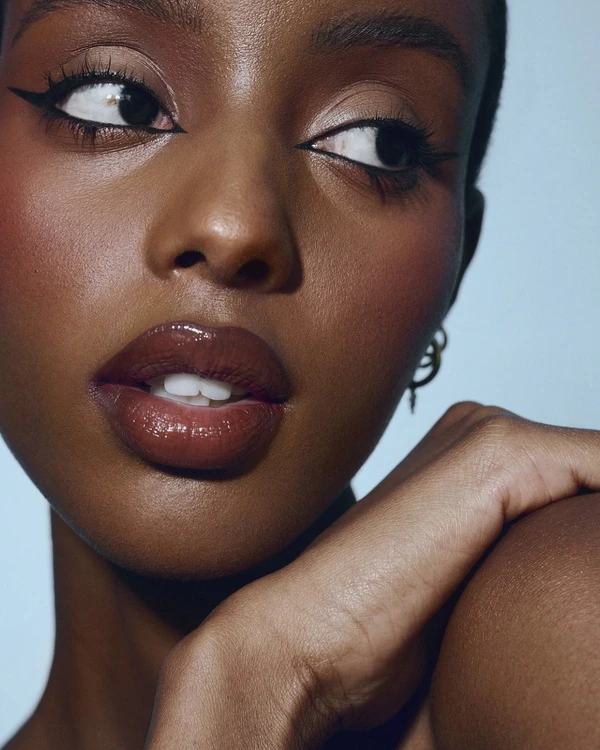 10 Makeup Hacks Every Bride Needs to Know