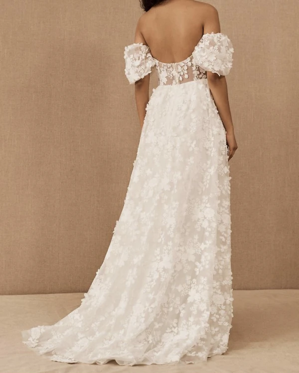 Perfect Lace Bridal Gowns