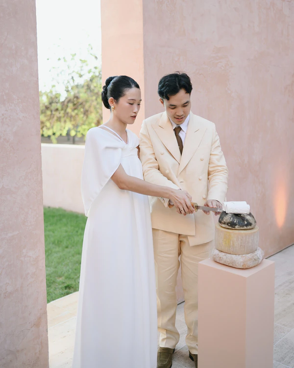 A Designer's Chicly Curated Wedding at Neuendorf House in Mallorca