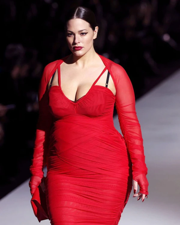 Tomato Red — the Hottest Color of Fall — photo 1