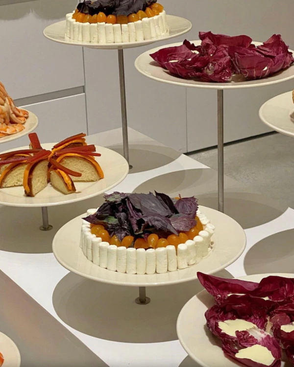 35 Chic Ideas to Style Your Wedding Dessert Tables