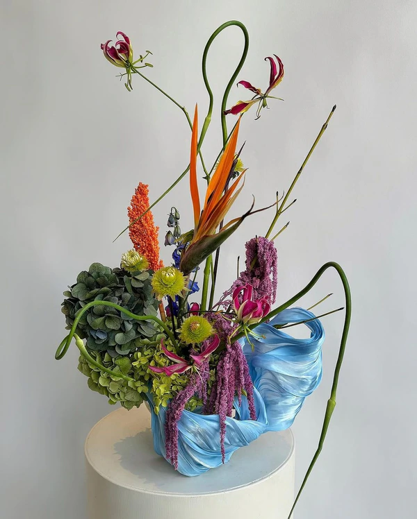 Trend: Artistic Arrangements