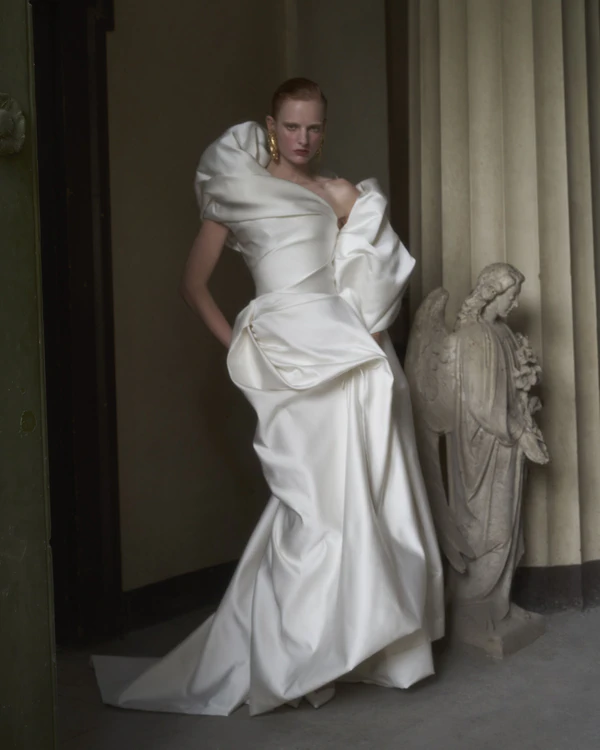 Vivienne Westwood Unveils 2025 Bridal Collections