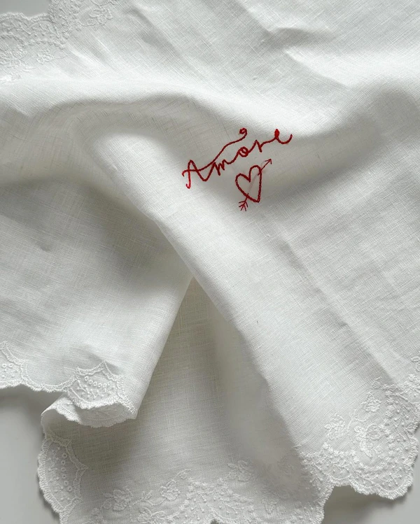 7 Romantic Things To Do on Your Wedding Anniversary — photo 2