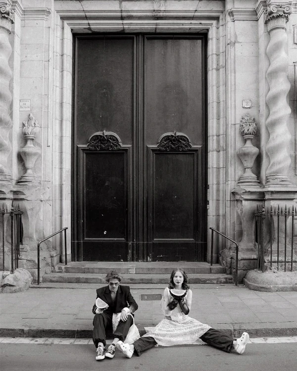 10 Photographer-Backed Wedding Portrait Pose Ideas to Save to Your Mood Board