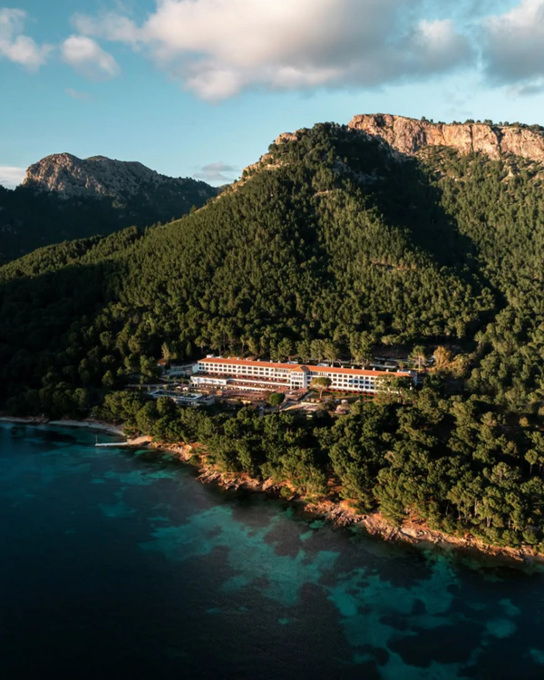19 Spectacular Hotels to Buy Out for an Unforgettable Destination Wedding Weekend