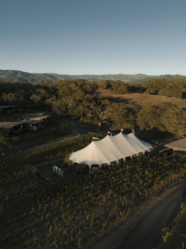 <a href="https://www.instagram.com/montagehealdsburg/">Montage Healdsburg</a>, Photography: <a href="https://www.instagram.com/p/DUUXvmbiMoy/?img_index=1">Anya Kernes</a>