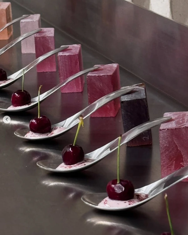 45 Creative Ways to Style & Display Food at Your Wedding