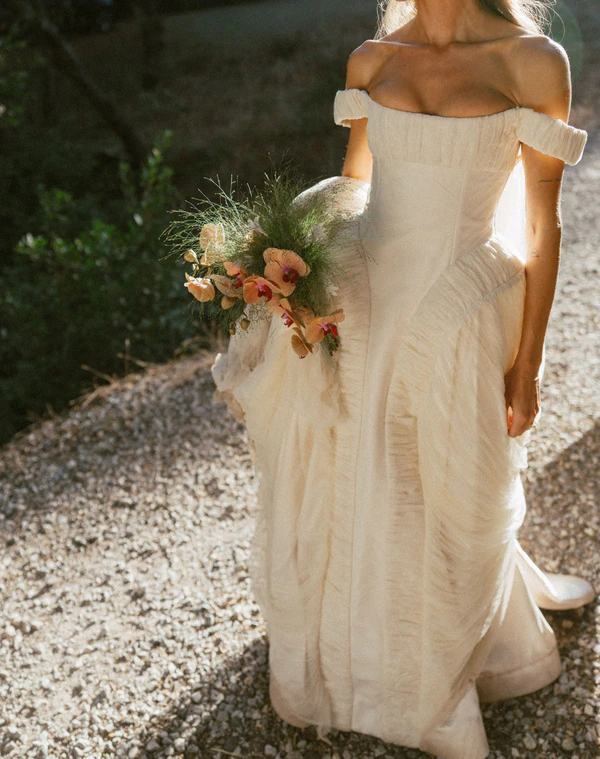 Influencer Jade Mitchell-Clyde's Chic Black-Tie Wedding in California's Gold Country