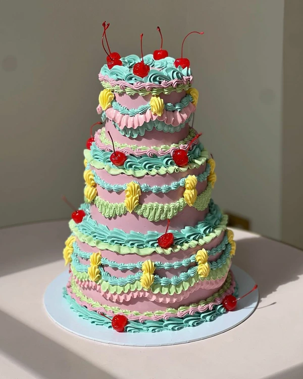 Trendy Wedding Cakes 2022