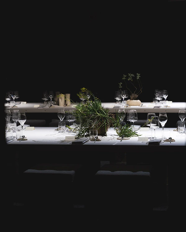 40 Statement Lighting Ideas to Elevate Your Wedding Reception
