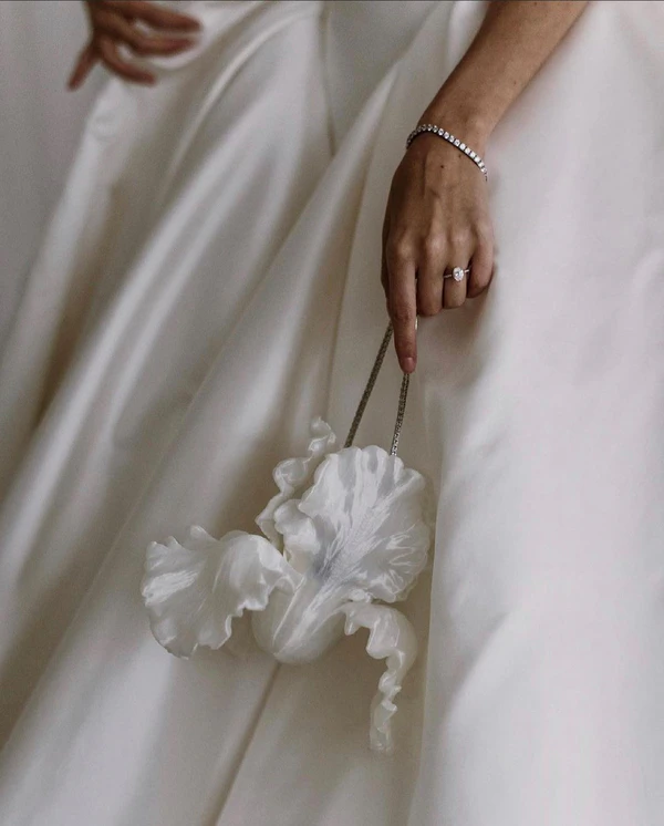 11 Best Brands for Wedding Accessories