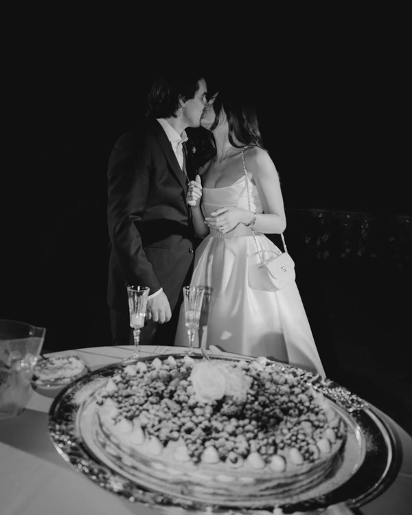A Classic & Elegant Celebration Amongst an Italian Garden Villa