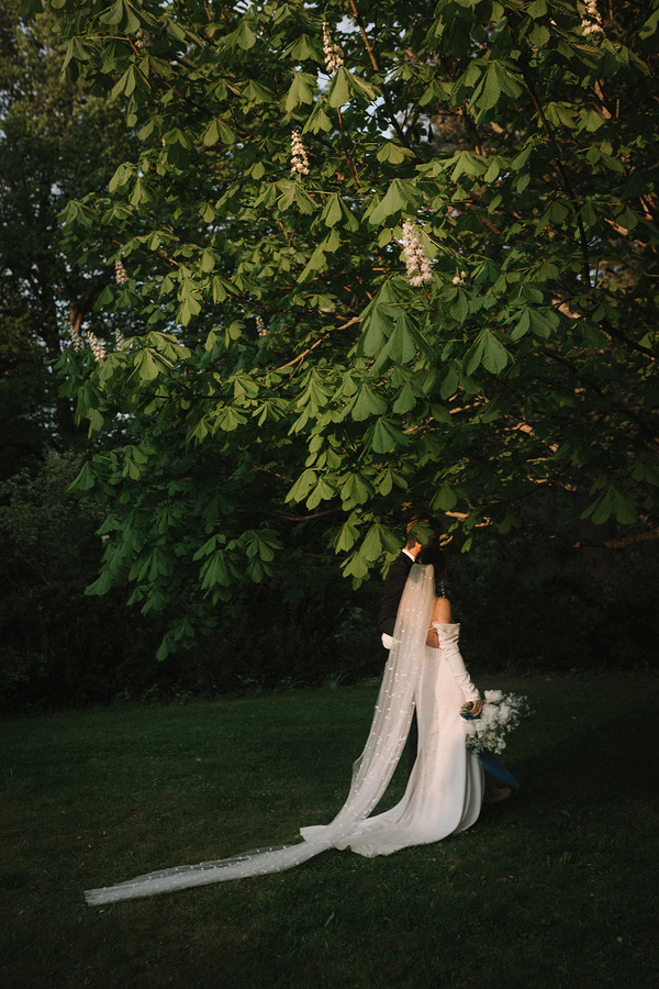 Minna Katie Captures the Essence of Spring Love — photo 3