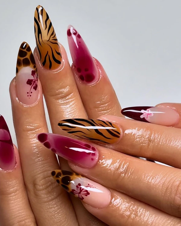<a href="https://www.instagram.com/p/C_LUM6lpfH3/?img_index=1">Sanrihoe Nails</a>