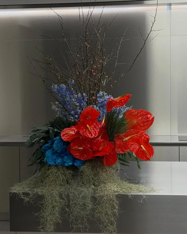 9 Fresh Color Combinations Defining Spring 2026 Weddings