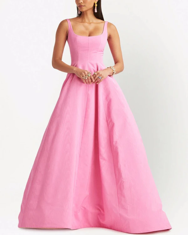 Barbiecore: The Hottest Summer Trend Which Will Help You Nail Your Wedding Outfit