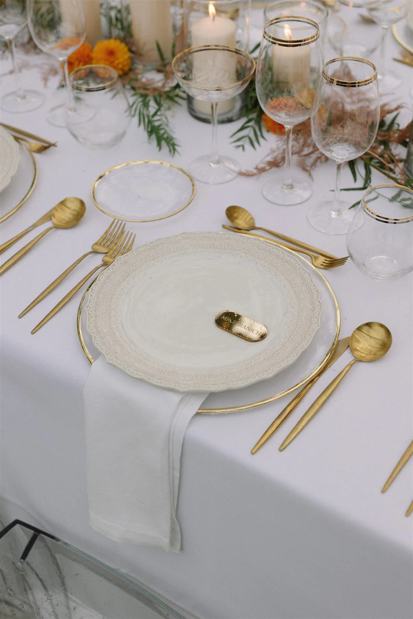 A Minimalistic Fall Wedding at La Baronia