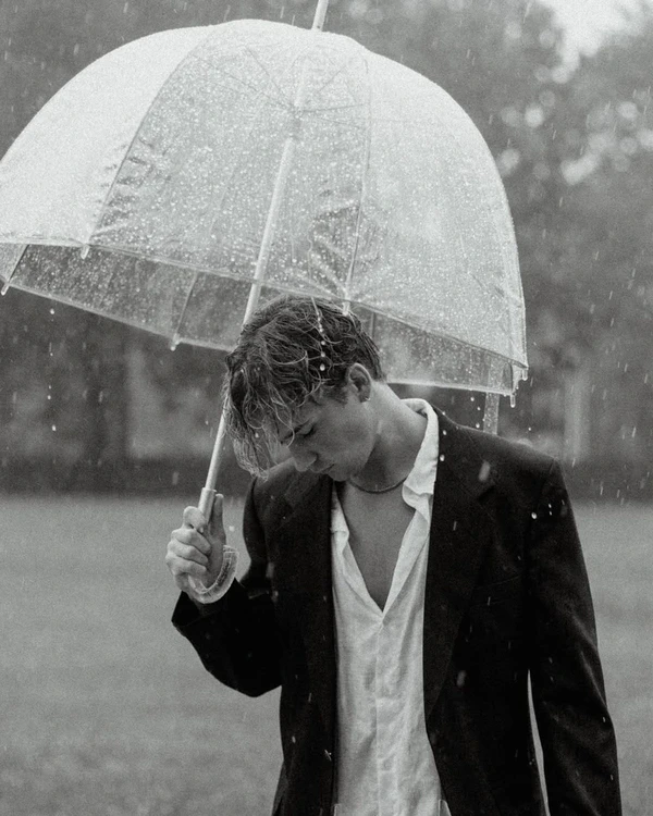 Rainy Day Date Ideas: Romantic, Cozy, and Creative Things to Do Indoors