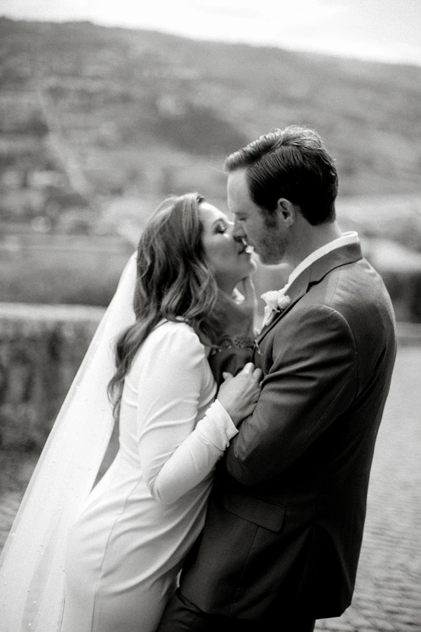 Hannah & Ian's Dreamy Elopement in Orvieto