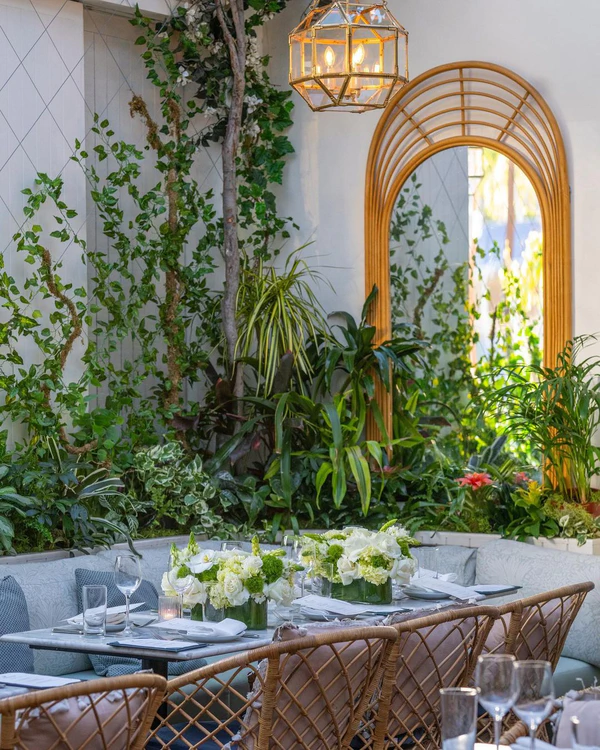 Best Things to Do in Hollywood: 7 Attractions Couples Will Love