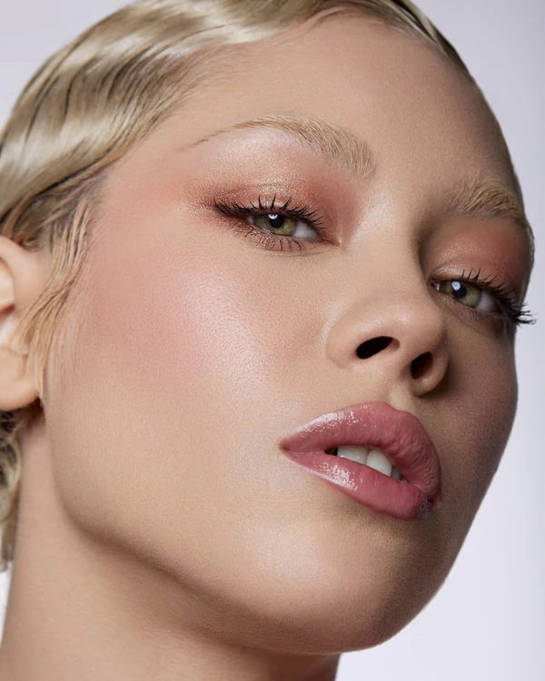 Green Eyes Wedding Makeup Guide — photo 1