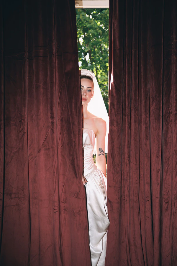 A Fever Dream Lisbon Wedding Where Art & History Collide at Palácio do Grilo