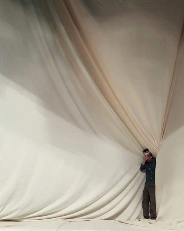 Trend: Draped Fabric Installations